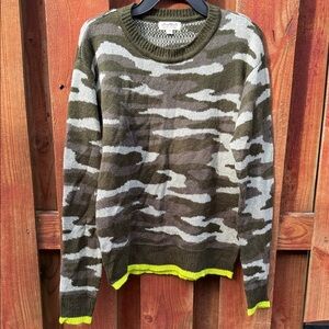 Ultra Flirt Men's Camo Crewneck Sweater - Green, Gray, Yellow Size S